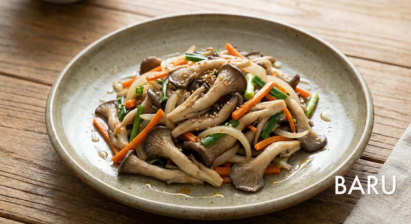 Stir-fried Oyster Mushrooms with Vegetables (느타리버섯볶음)