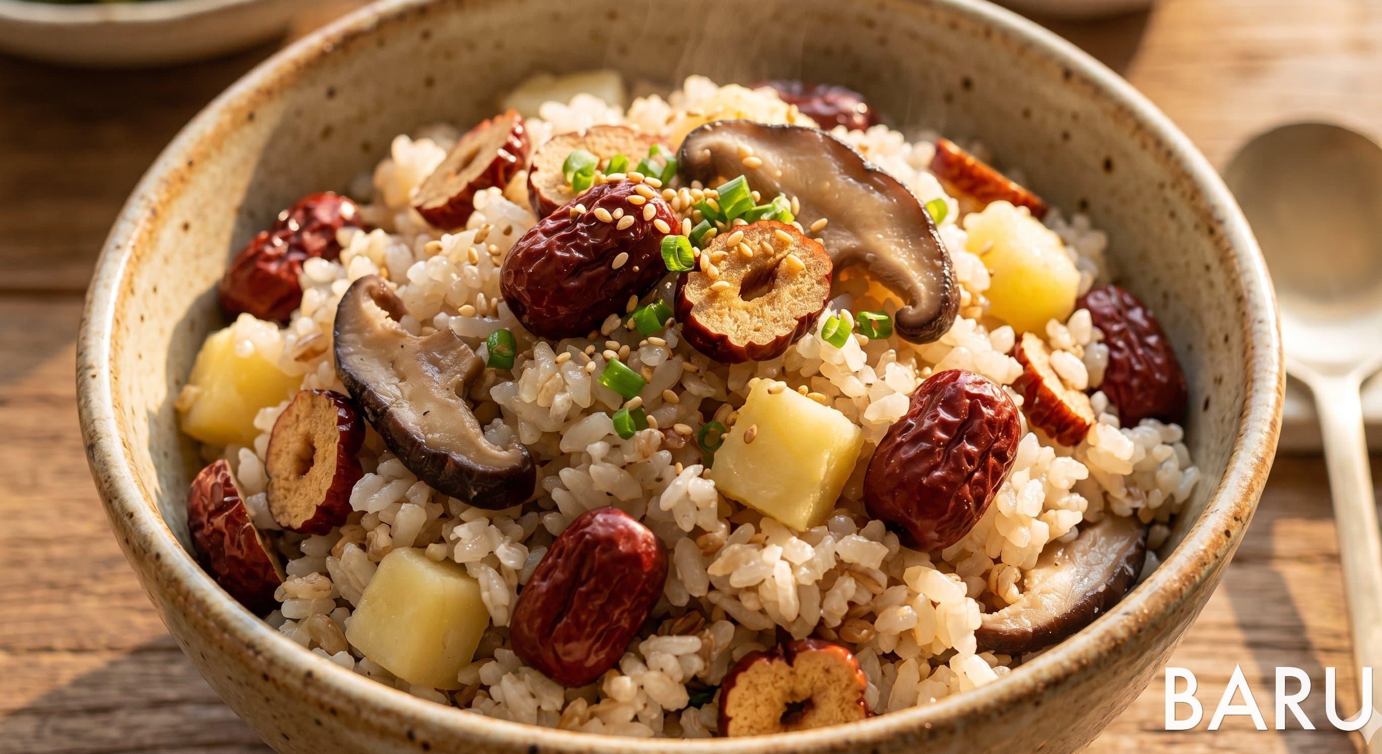 Jujube & Mushroom Nutritious Rice (건 대추 영양밥)